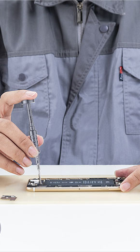 专业级维修师 at work